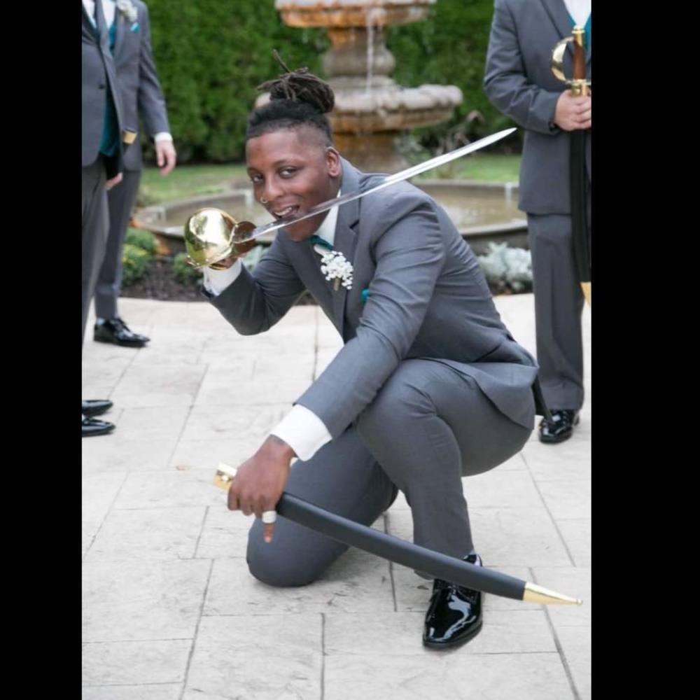 Meet your Posher, Delvon